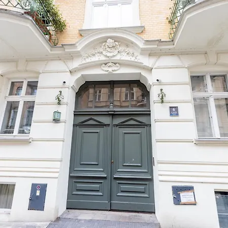 Helios Spot Apartman *